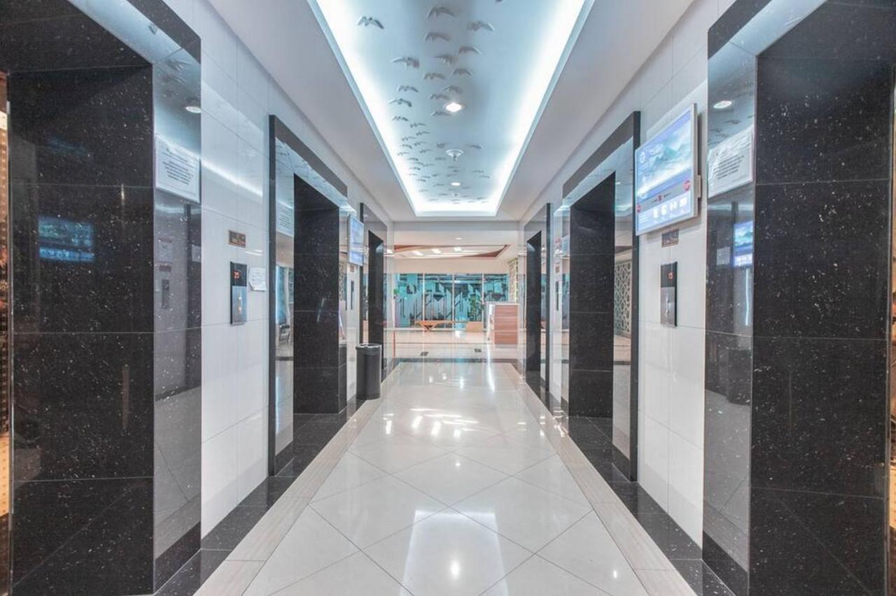 Redliving Apartemen Grand Kamala Lagoon - Kita Pro Tower Barclay North Bekasi Exterior foto